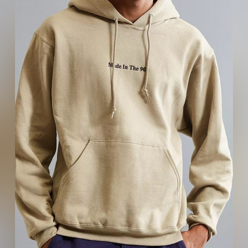 UO Made In The 90's Embroidered Hoodie Sweatshirt unisex size M